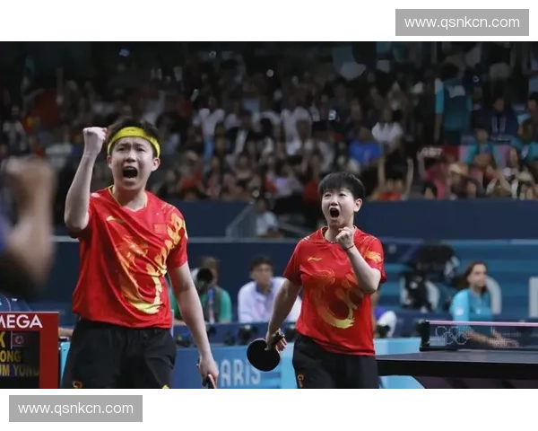 LOL选手尹鹏以坚韧与智慧崛起成为赛场上最具影响力的新星